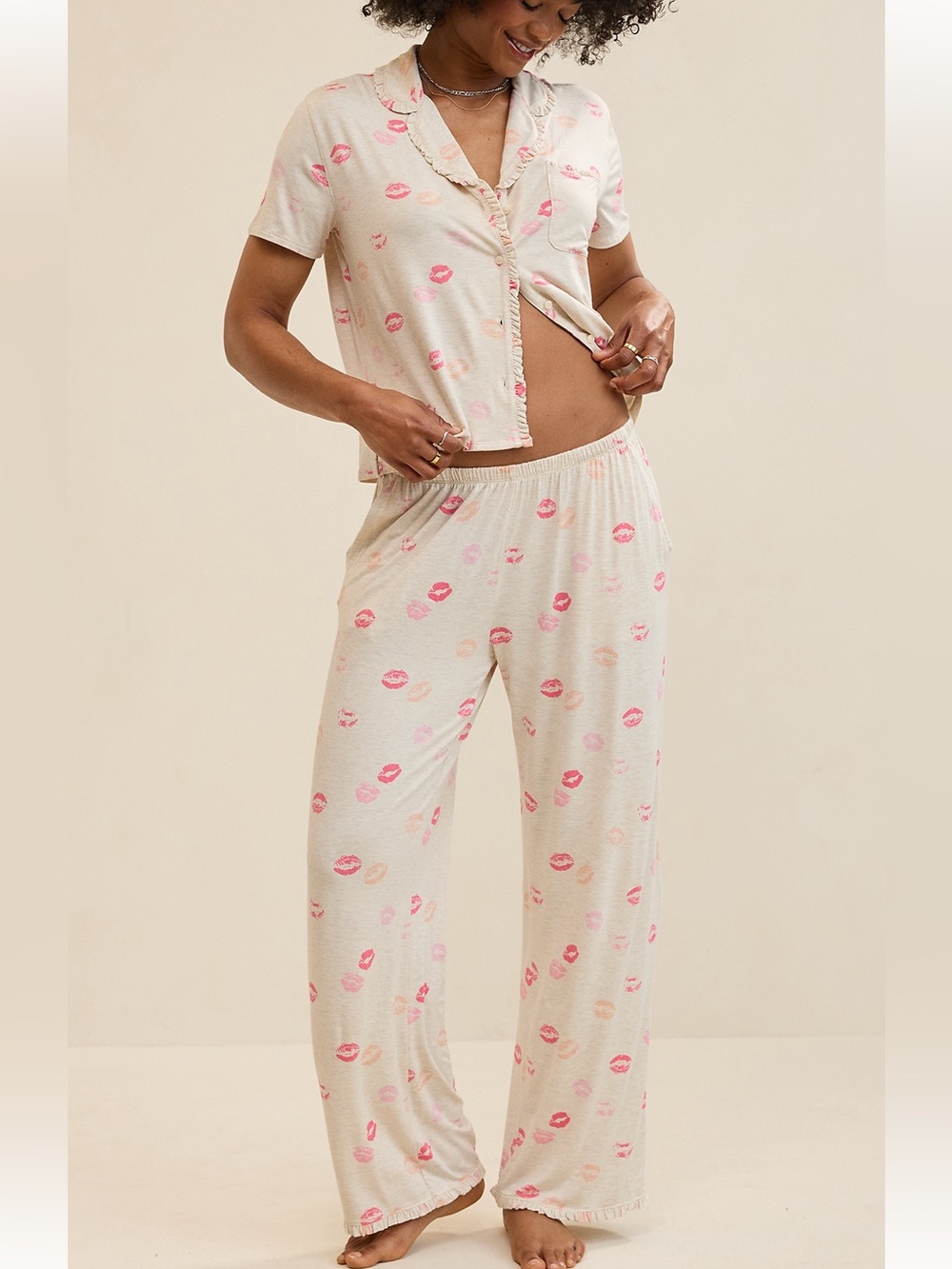 Aerie kisses lips pajama pants ruffle bottom